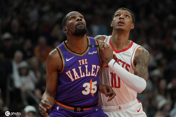 Ý nghĩa sâu sắc đằng sau The Rockets, Crazy Crazy Stocking trên ngày đầu tiên của cửa sổ mùa hè là g