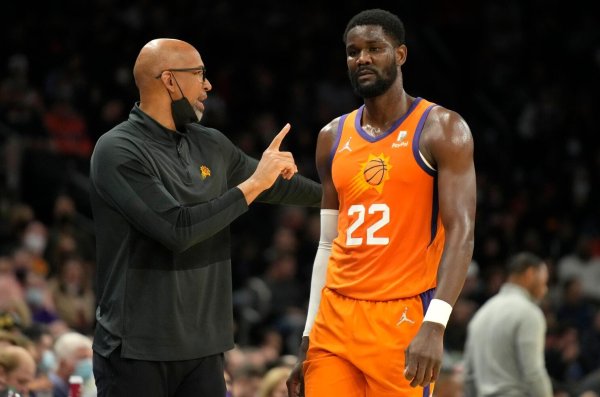 Bỏ qua: Ngay cả ông già tốt bụng Monty cũng có thể bị Ayton tức giận. Đừng đổ lỗi cho Lakers. Tôi đã