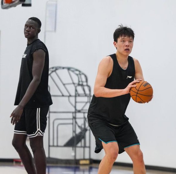 Bạn có ít bị nổ tung trong các rebound? Yang Hansen cố tình không lấy NBA, và trò chơi cờ vua đằng s
